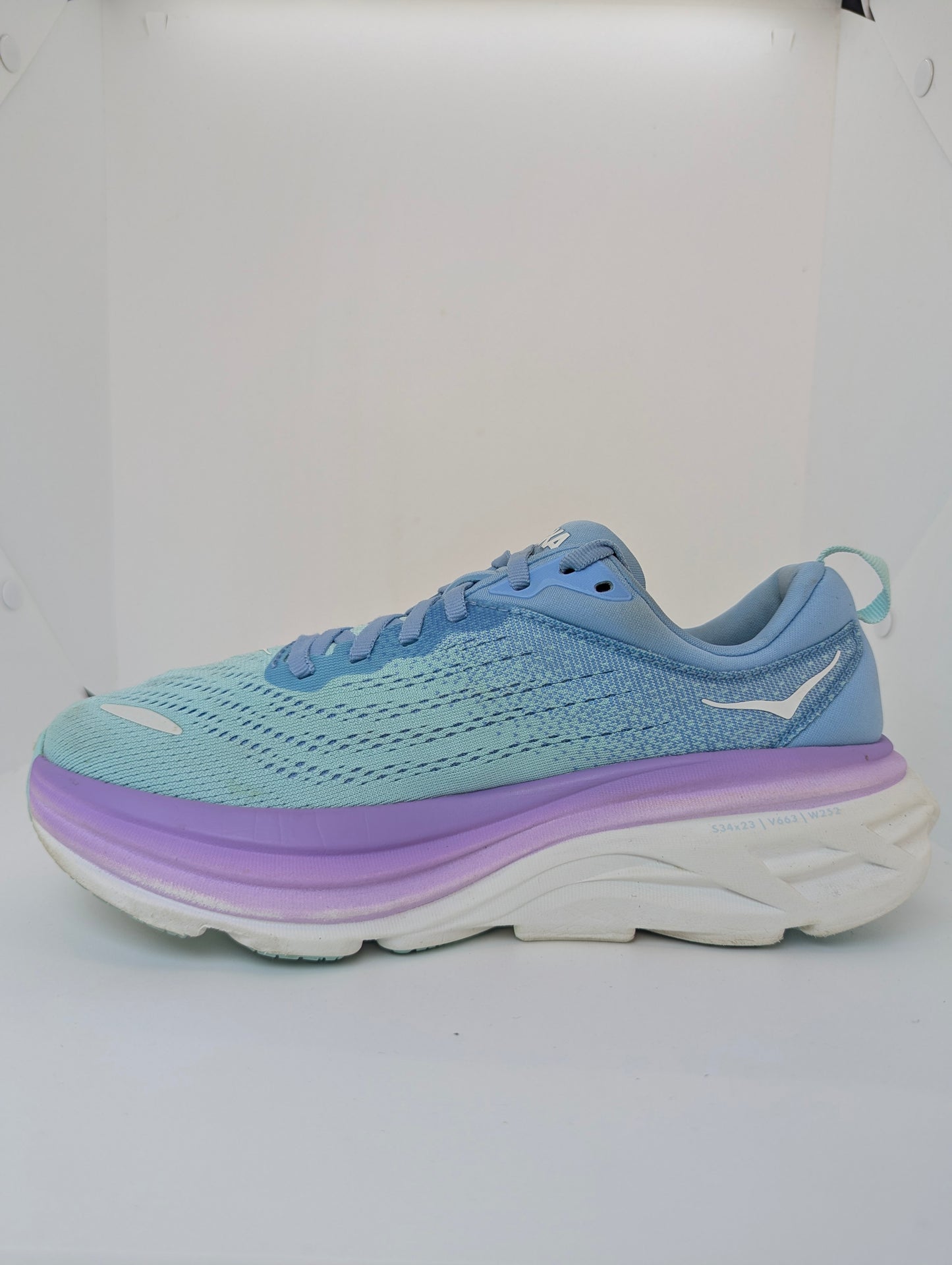 HOKA Bondi 8