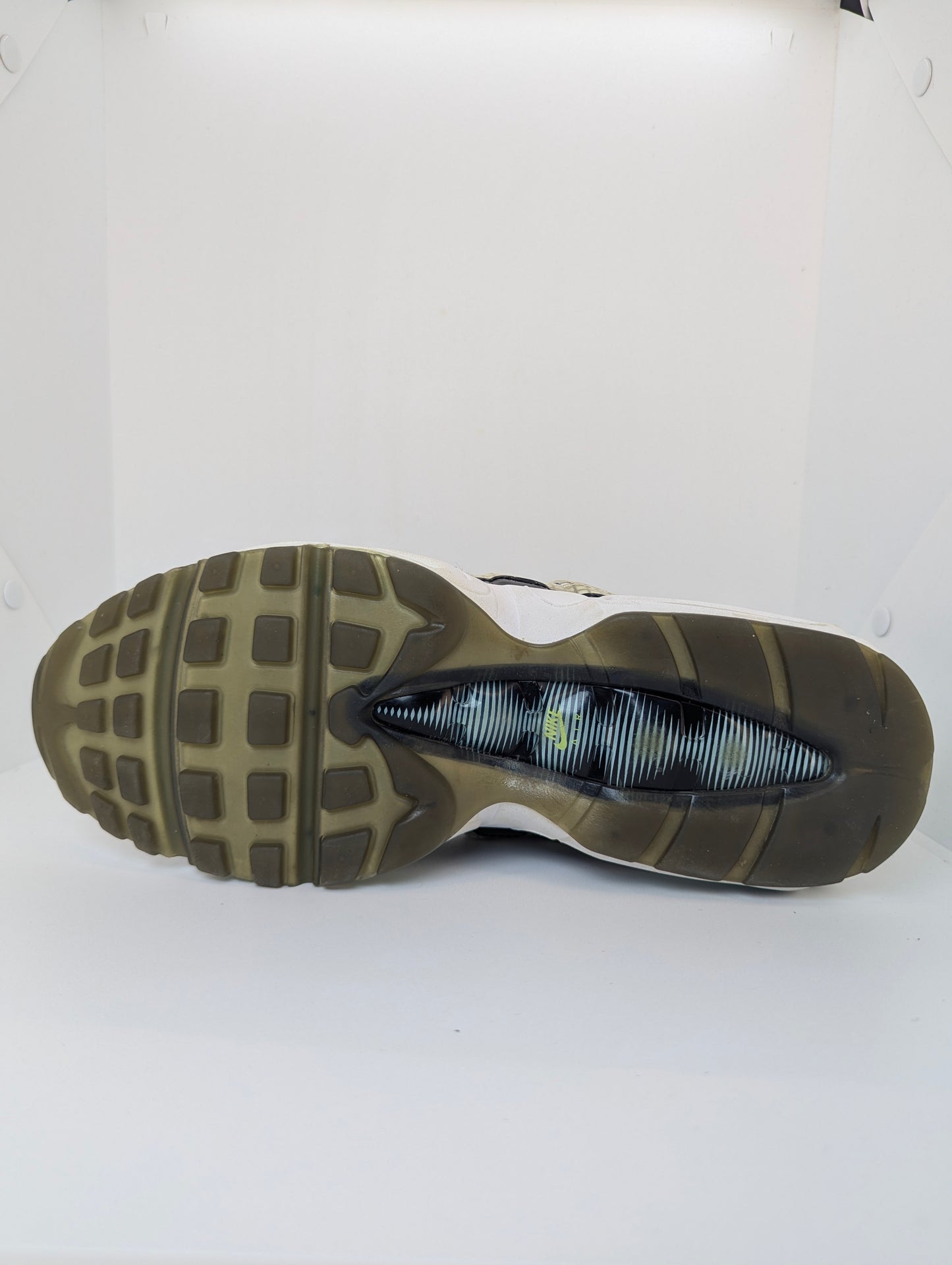 Nike Air Max 95 LV8