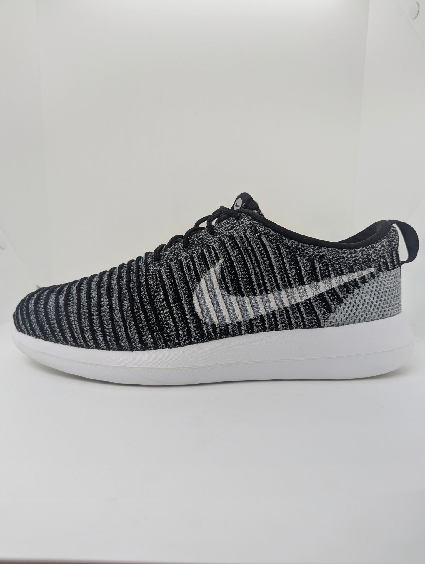 Nike Roshe Two Flyknit Oreo