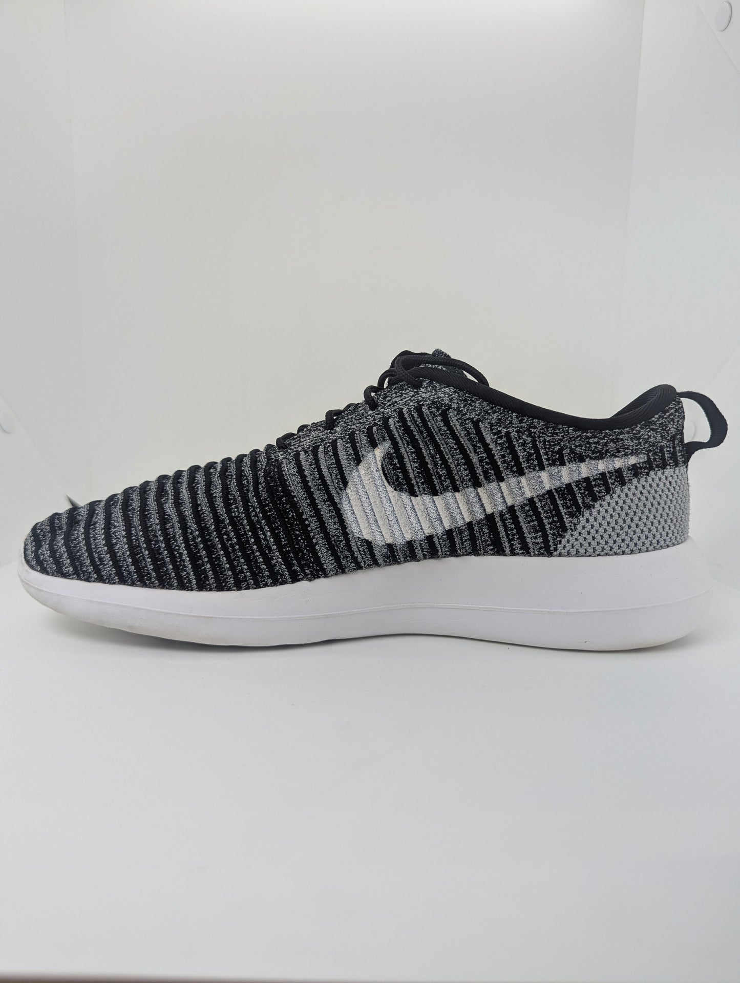 Nike Roshe Two Flyknit Oreo