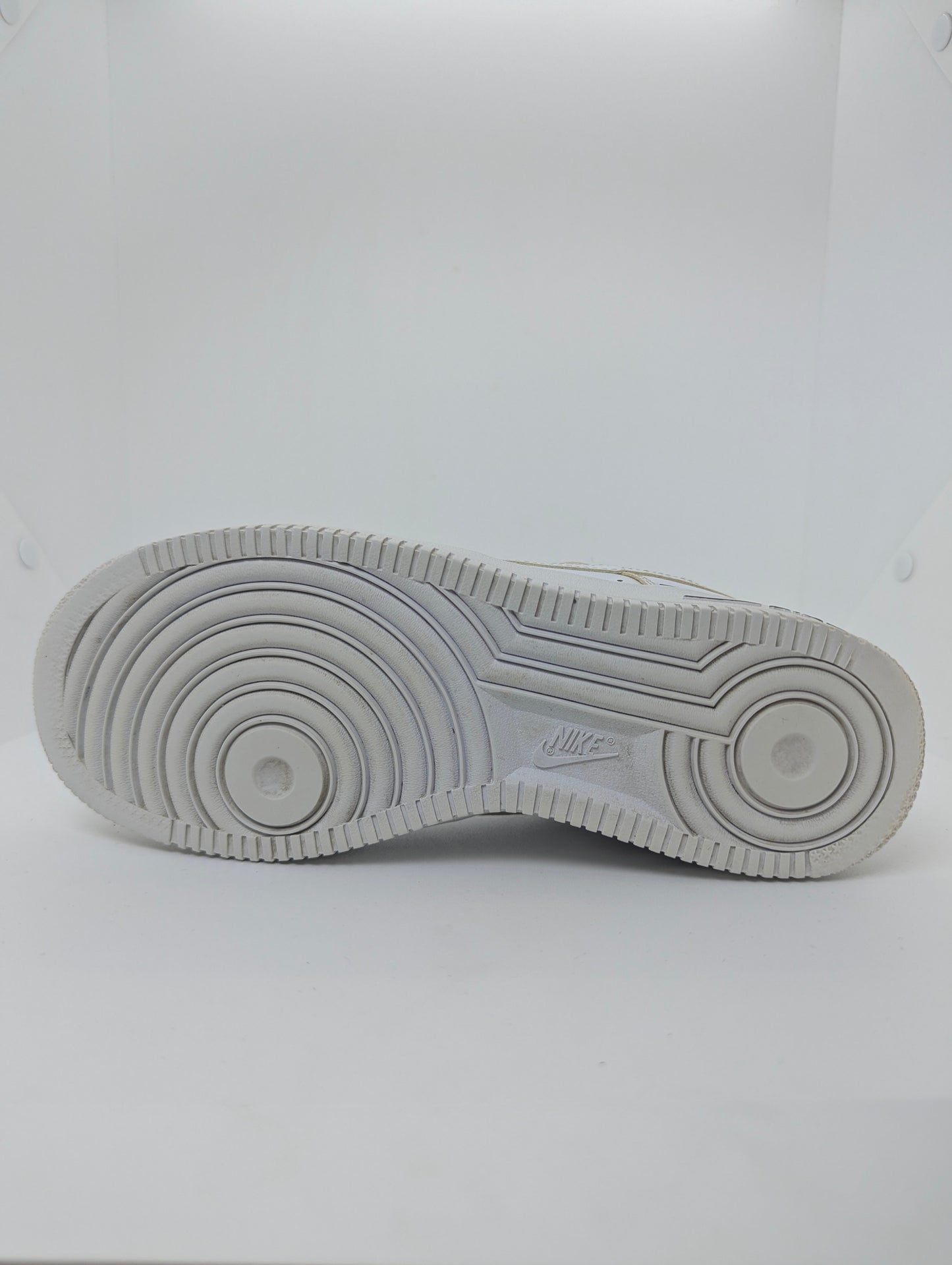 Nike Air Force 1 Lv8