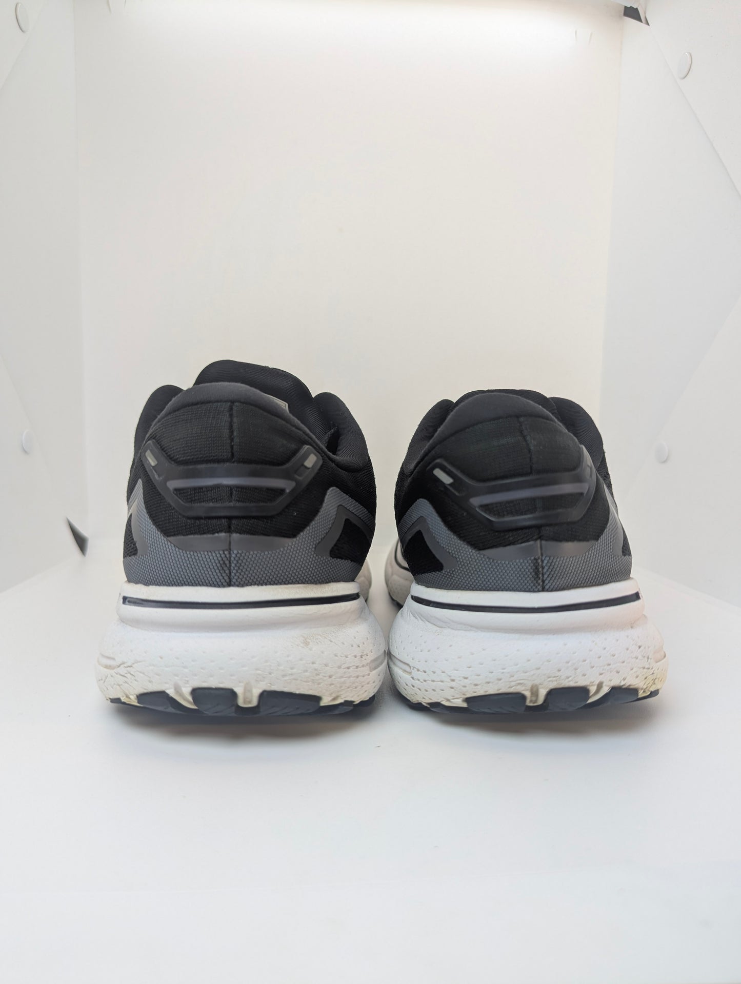 Brooks Ghost 15