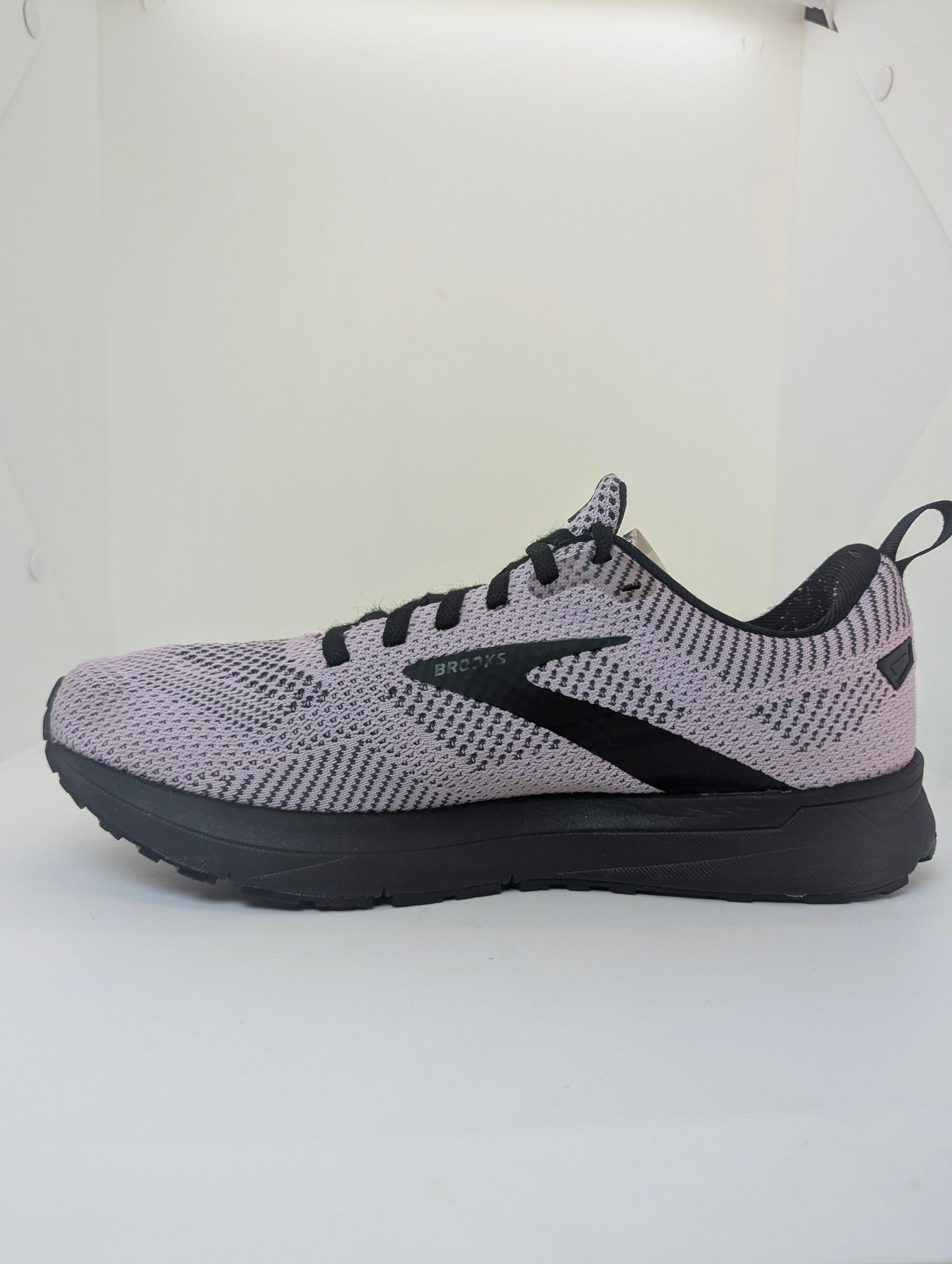 Brooks Revel 5
