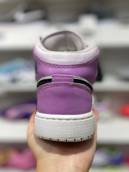 Air Jordan 1 Mid