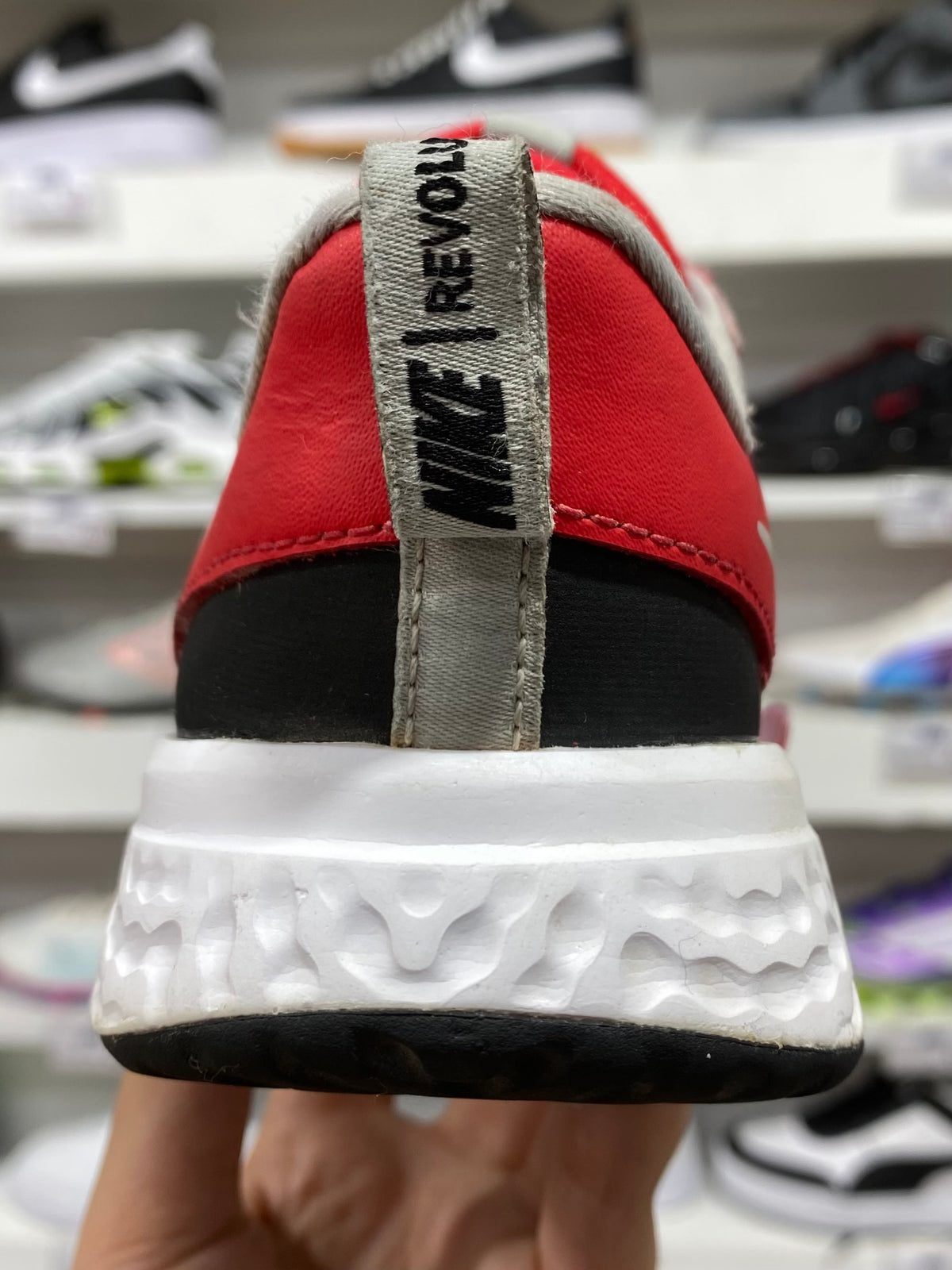 Nike Revolution 5