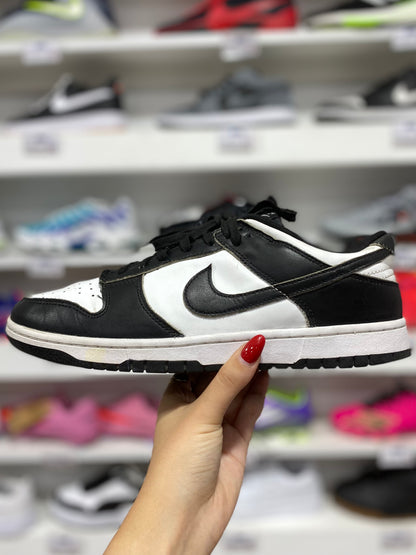 Nike Dunk Low "Panda"