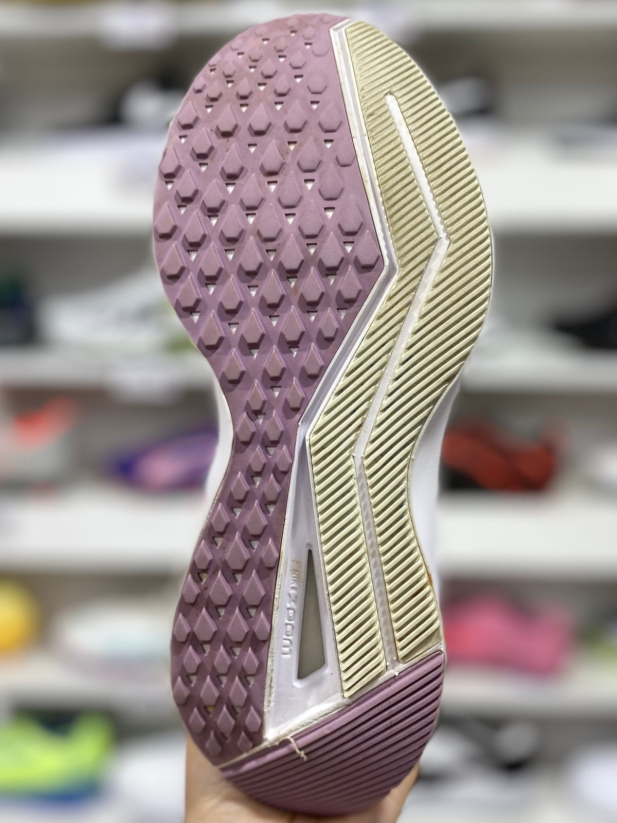 Nike Air Zoom Winflo 6