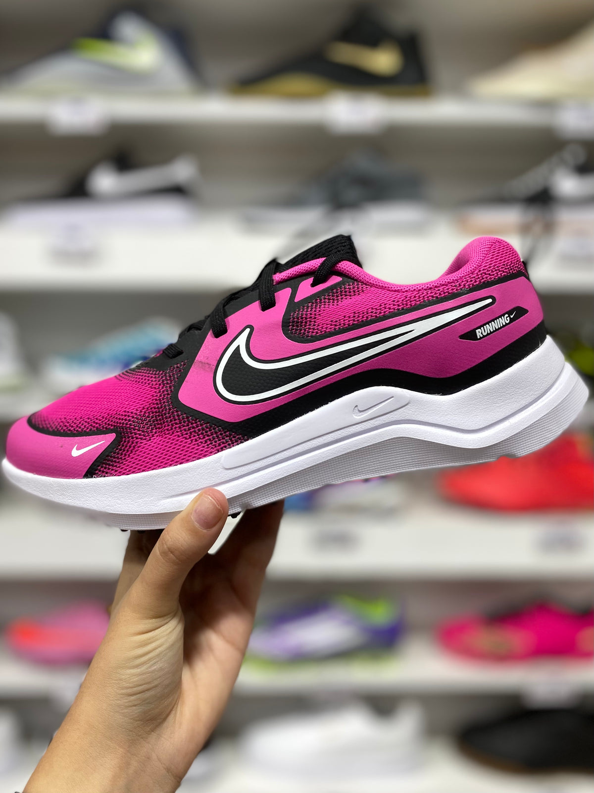 Nike Run Defy