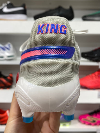 PUMA King Ultimate FG/AG Formula