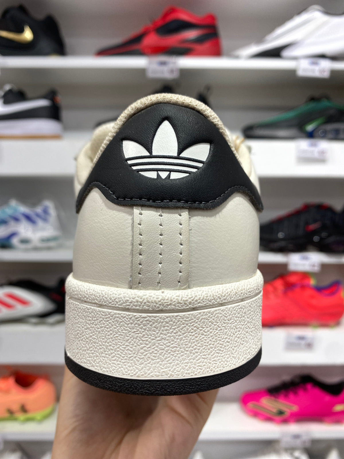 Adidas Campus 00s