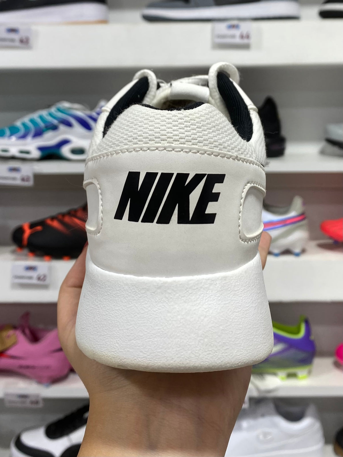 Nike Kaishi