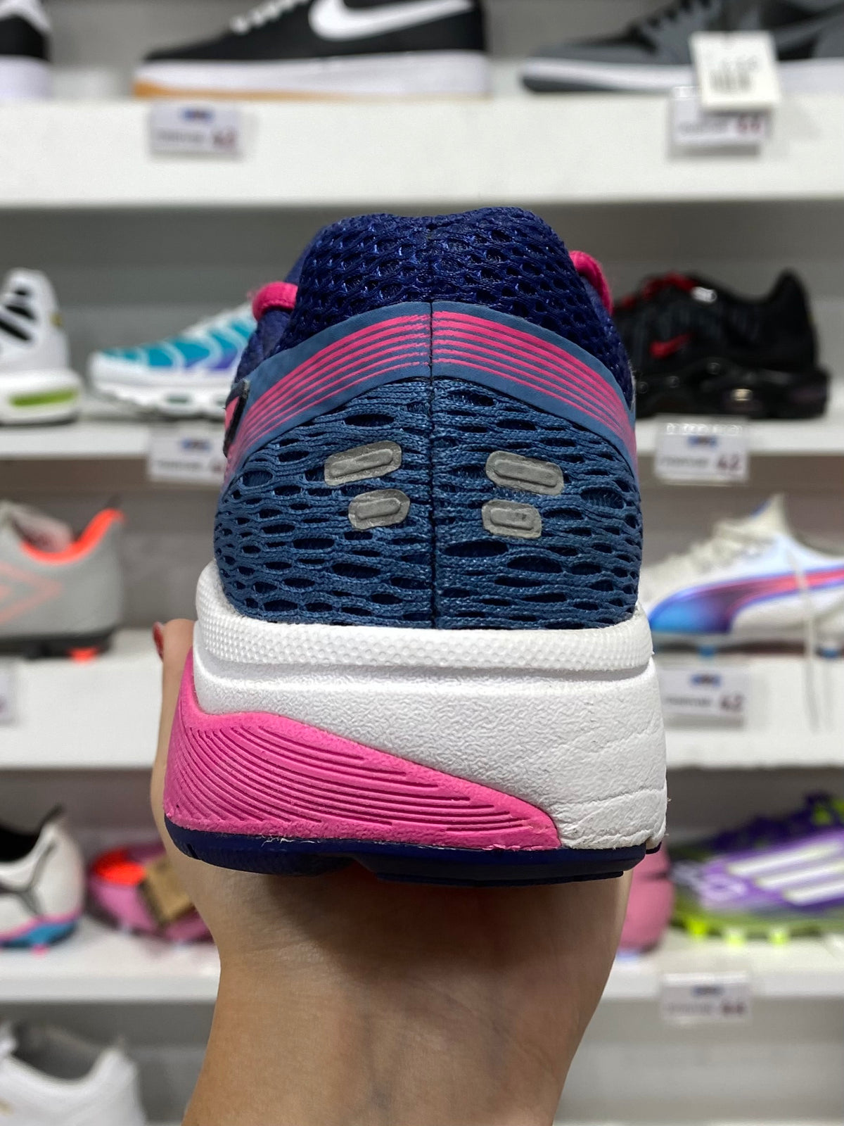 ASICS GT-1000 7