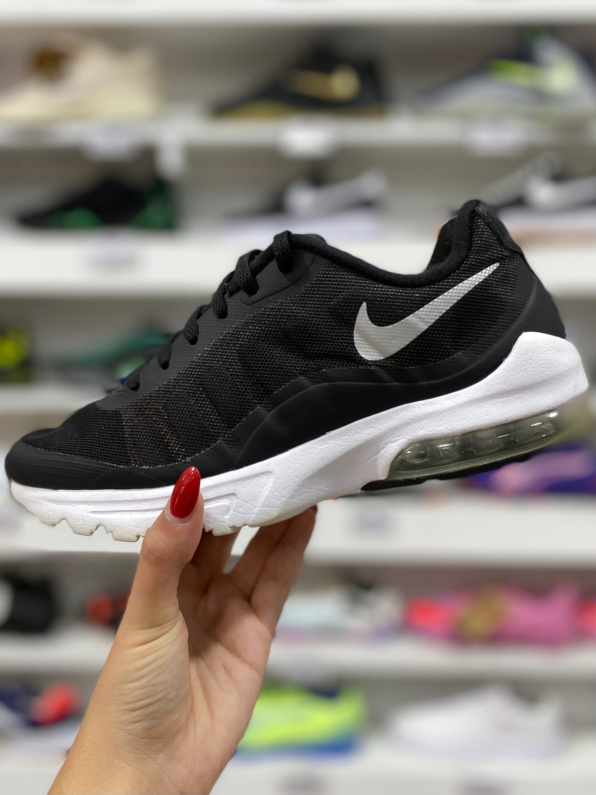 Nike Air Max Invigor