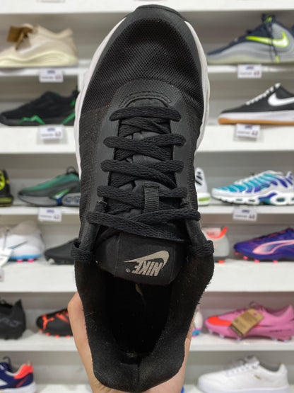 Nike Air Max Invigor
