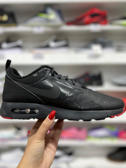 Nike Air Max Tavas