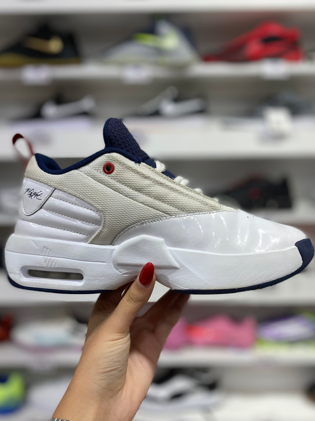 Jordan Max Aura 6