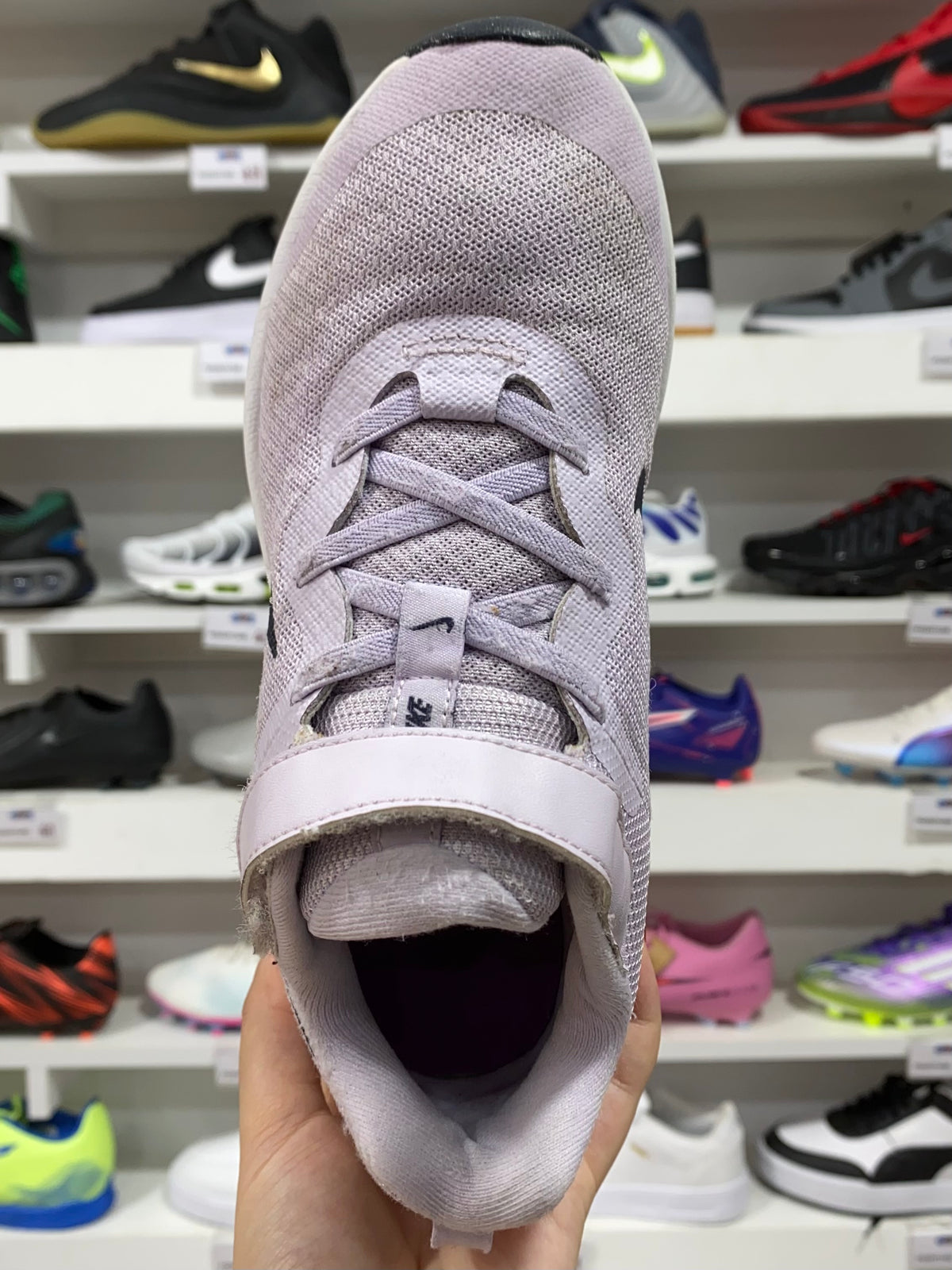 Nike Revolution 6
