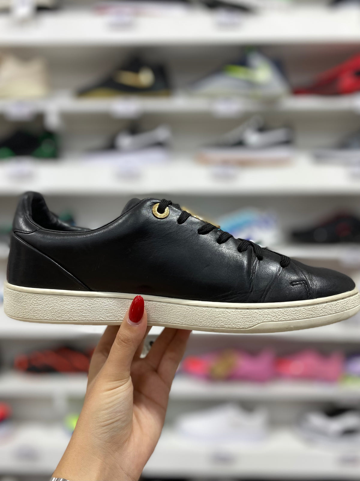 Louis Vuitton Frontrow