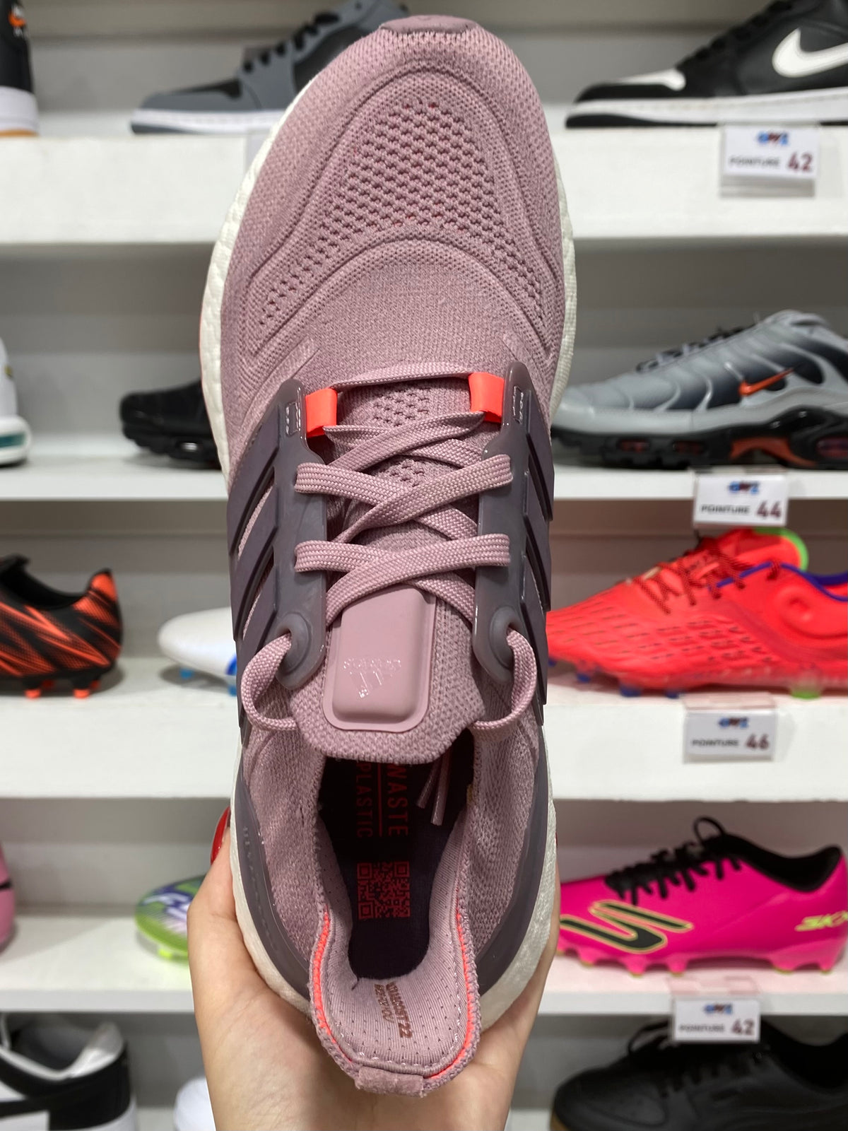 Adidas Ultraboost 22