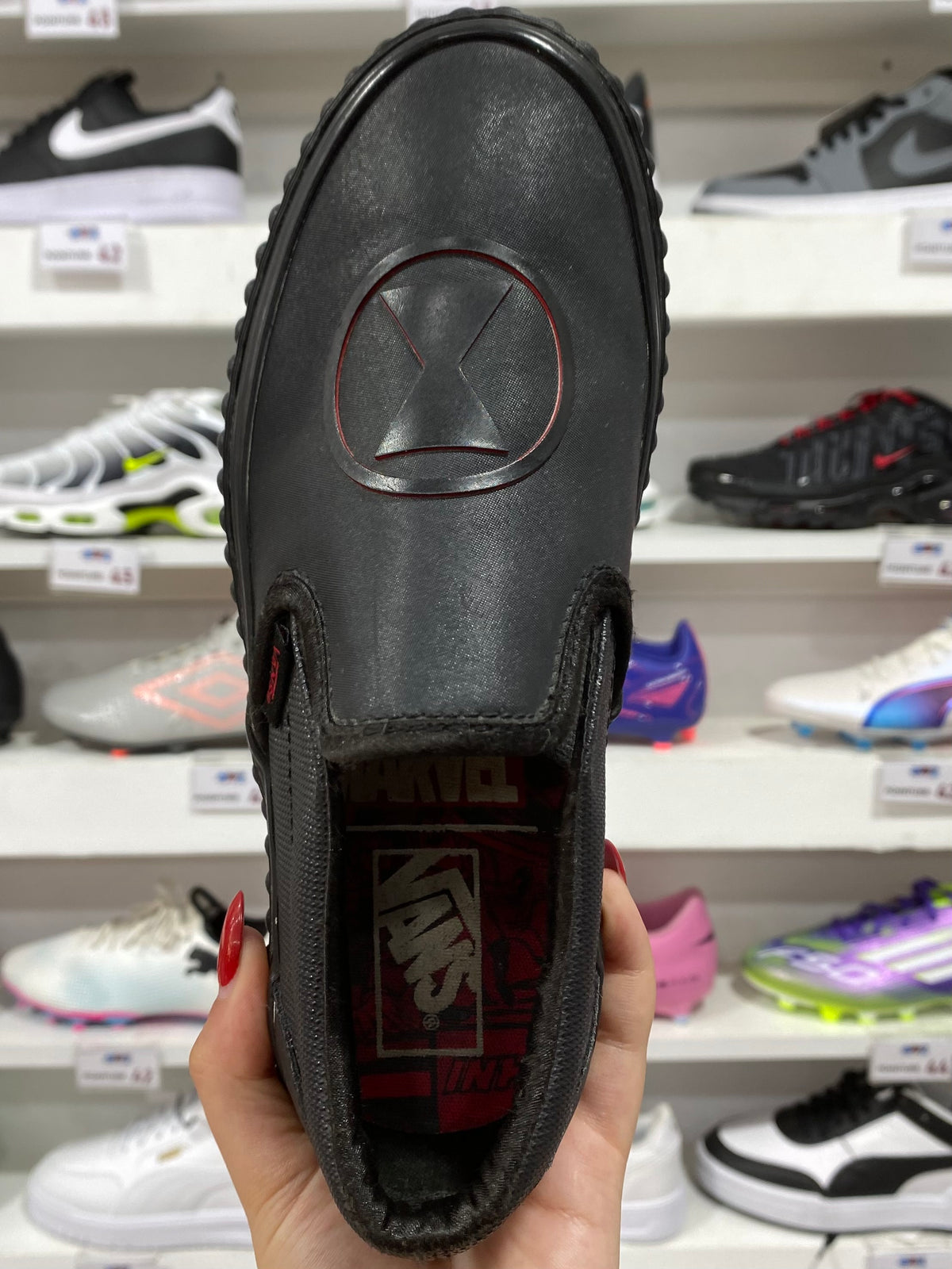 Vans Slip-On x Marvel
