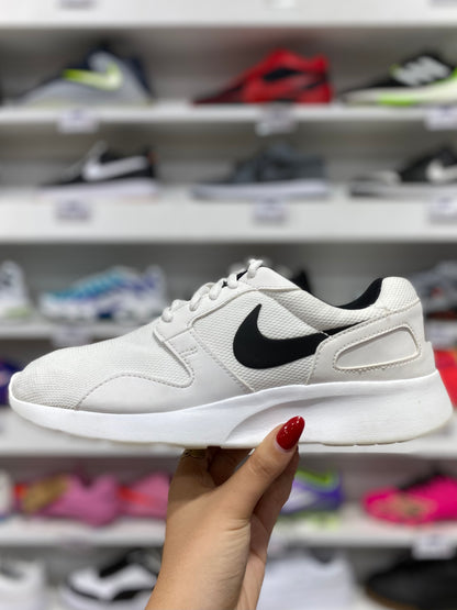 Nike Kaishi