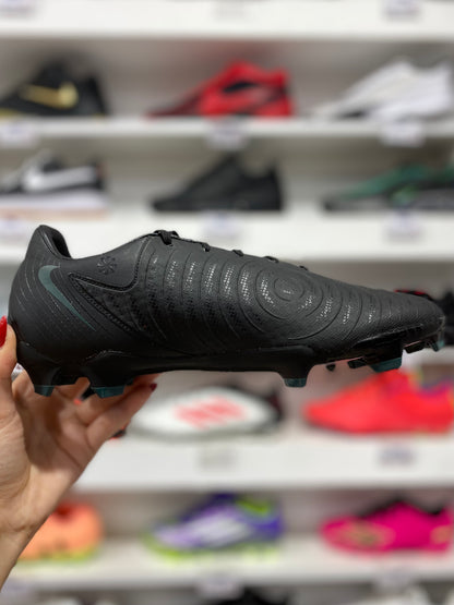Nike Phantom GX 2 Academy MG