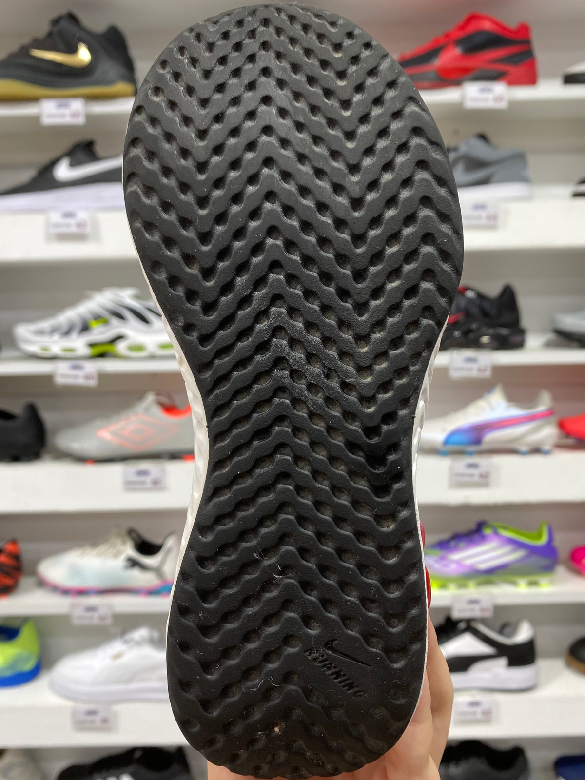 Nike Revolution 5
