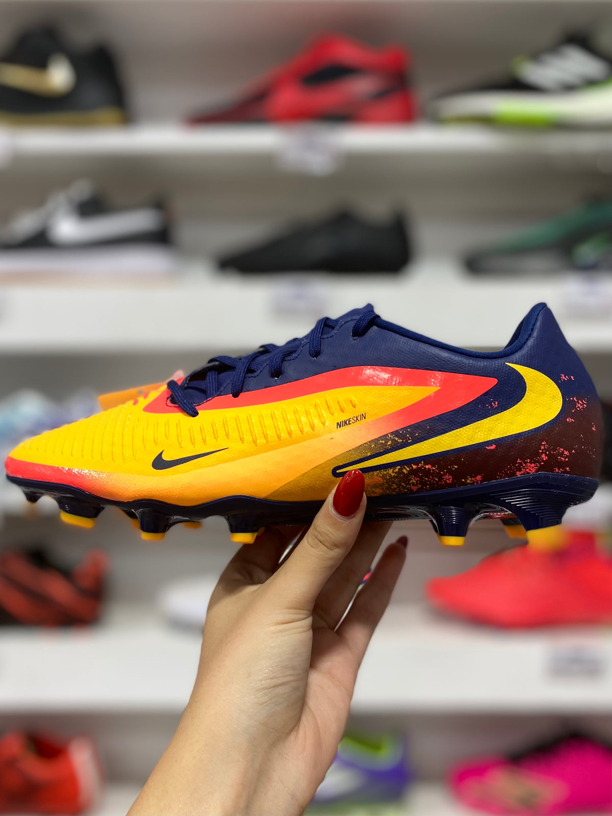 Nike Phantom 6