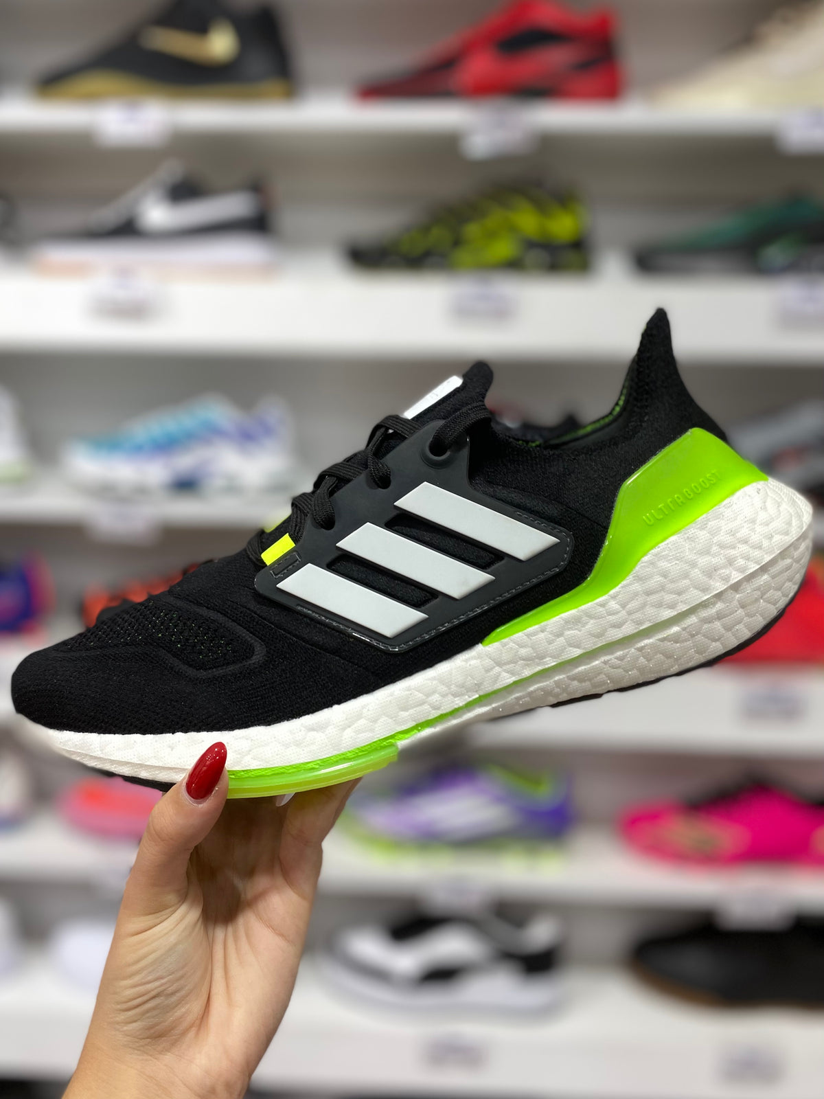 Adidas UltraBoost 22