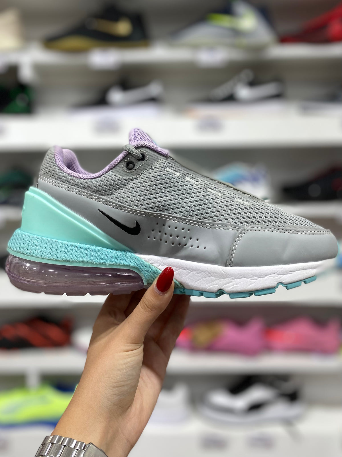 Nike Air Max 270