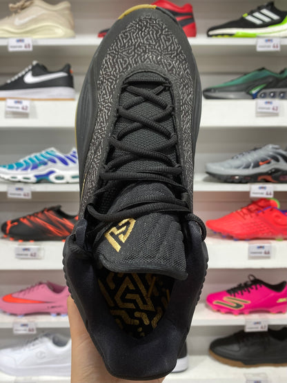 Nike Giannis Freak 7