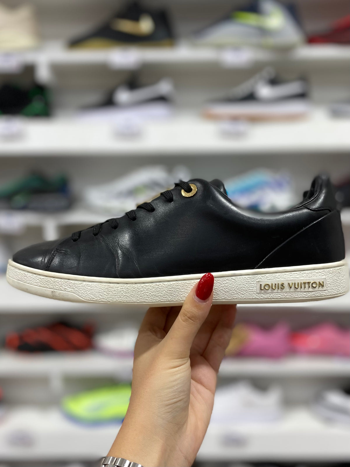 Louis Vuitton Frontrow