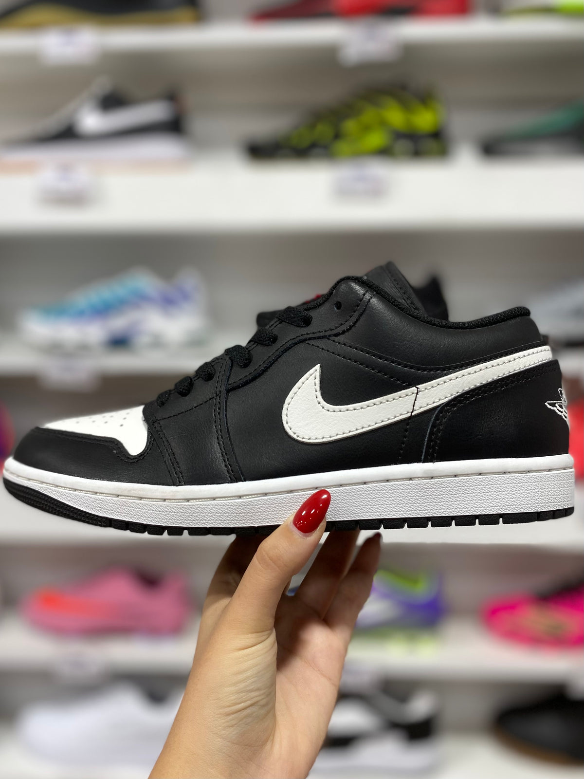 Nike Air Jordan Low