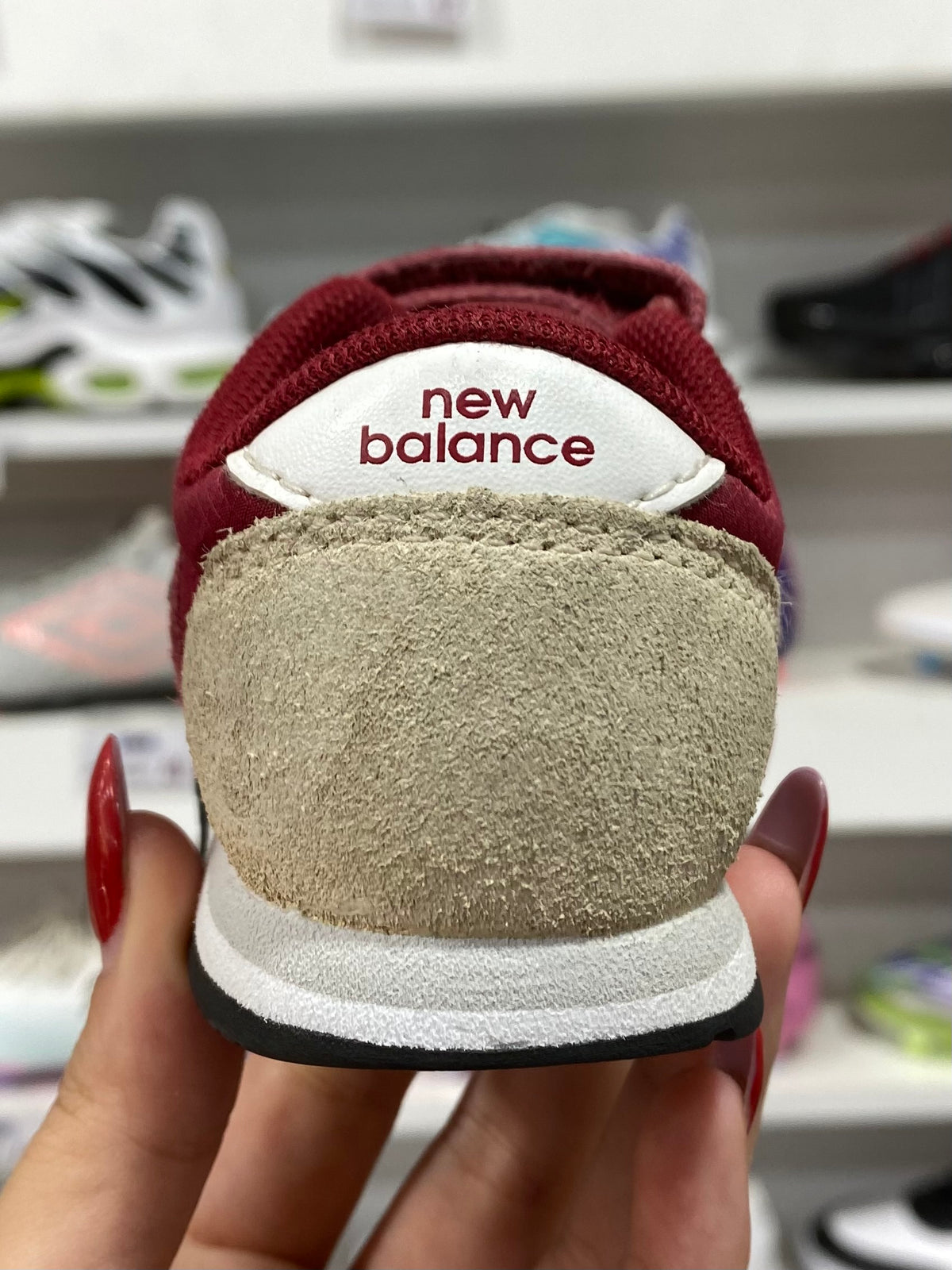New Balance 420
