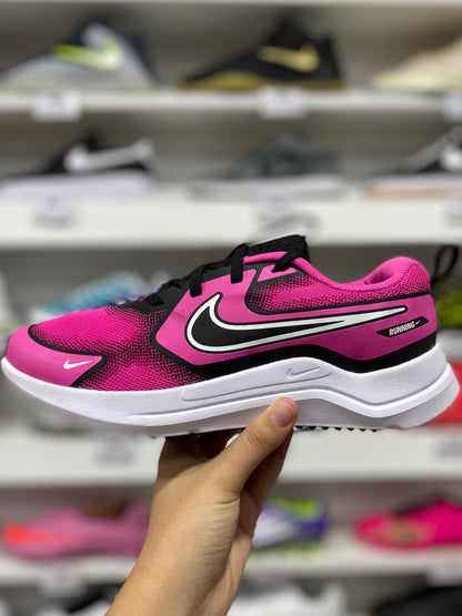 Nike Run Defy