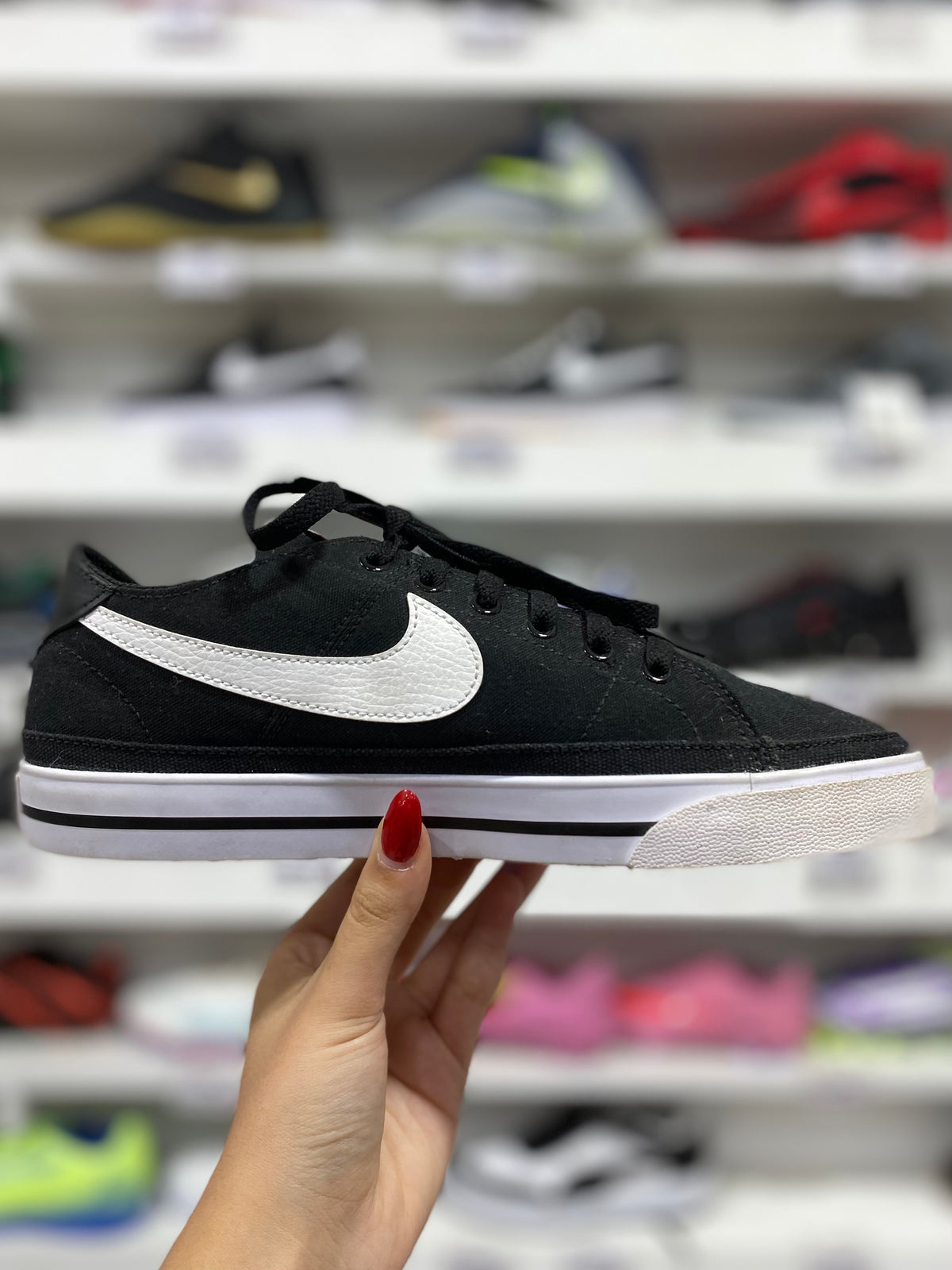 Nike Court Legacy Low