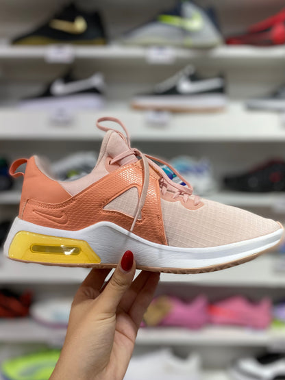Nike Air Max Bella TR 4