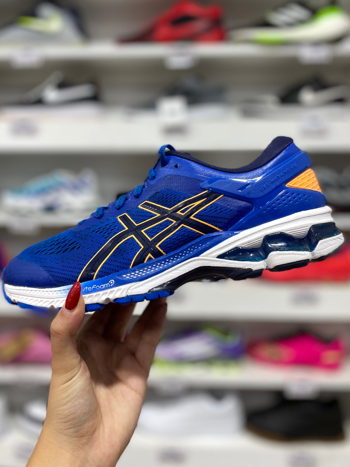 ASICS GEL-KAYANO 26