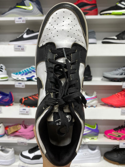 Nike Dunk Low "Panda"