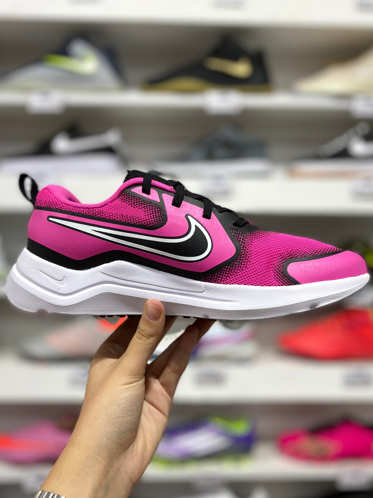 Nike Run Defy