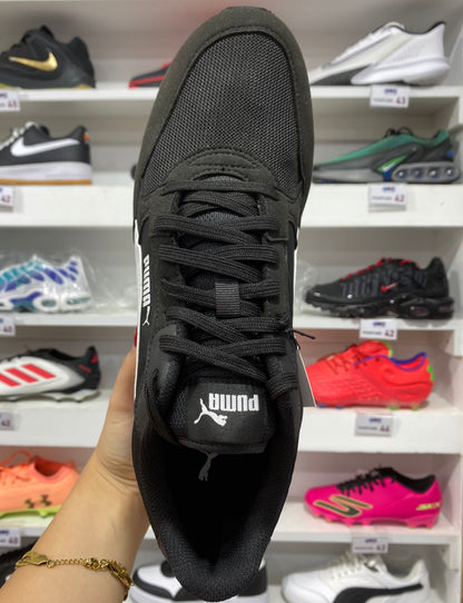 Puma ST Runner v4