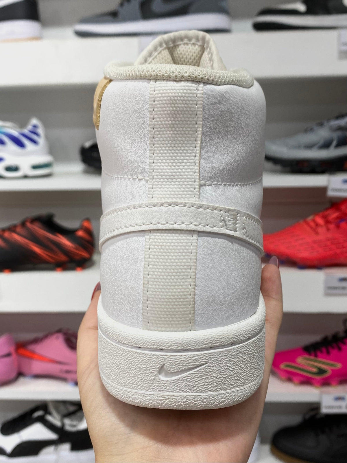 Nike Court Royale 2 Mid