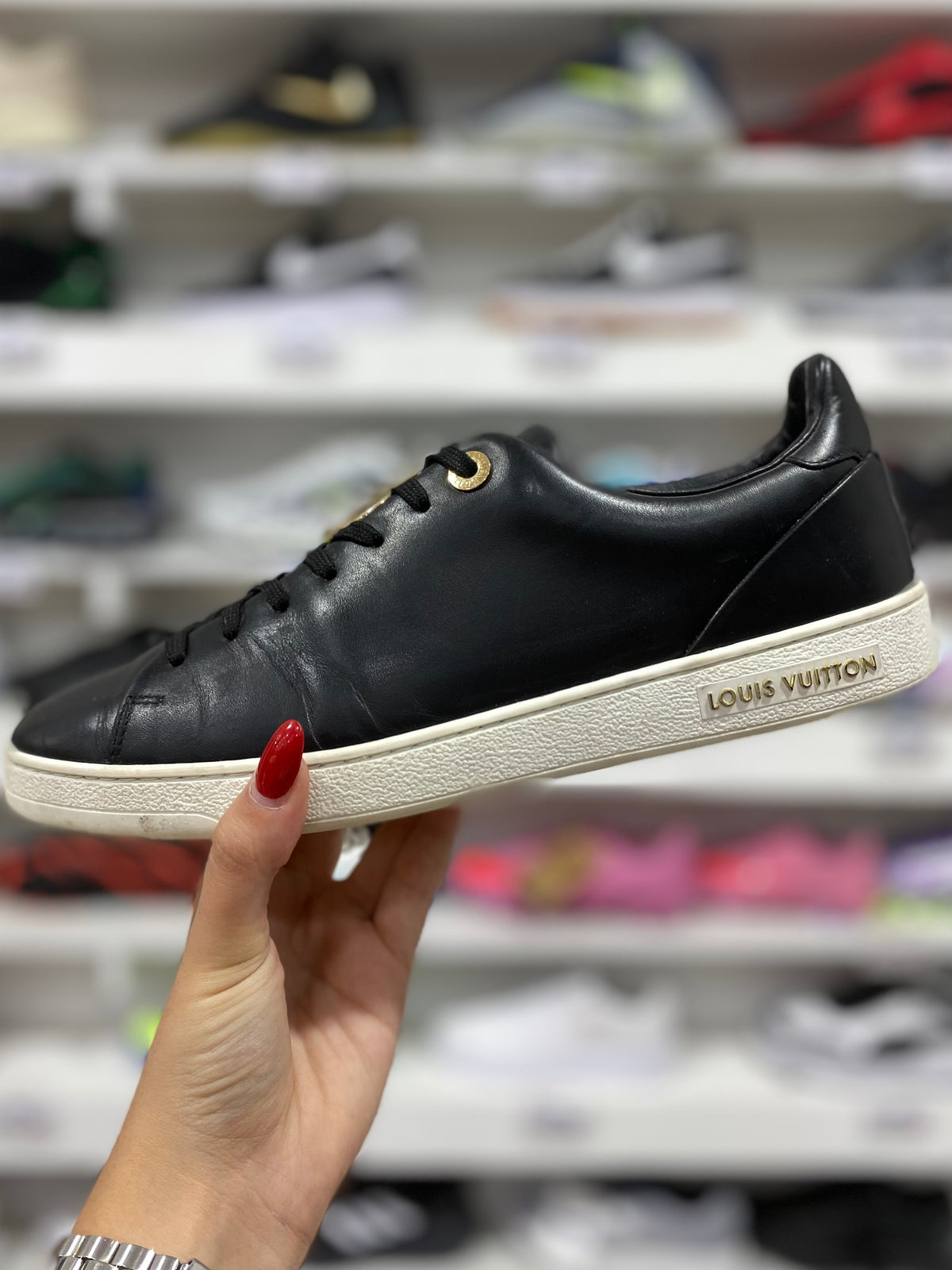 Louis Vuitton Frontrow