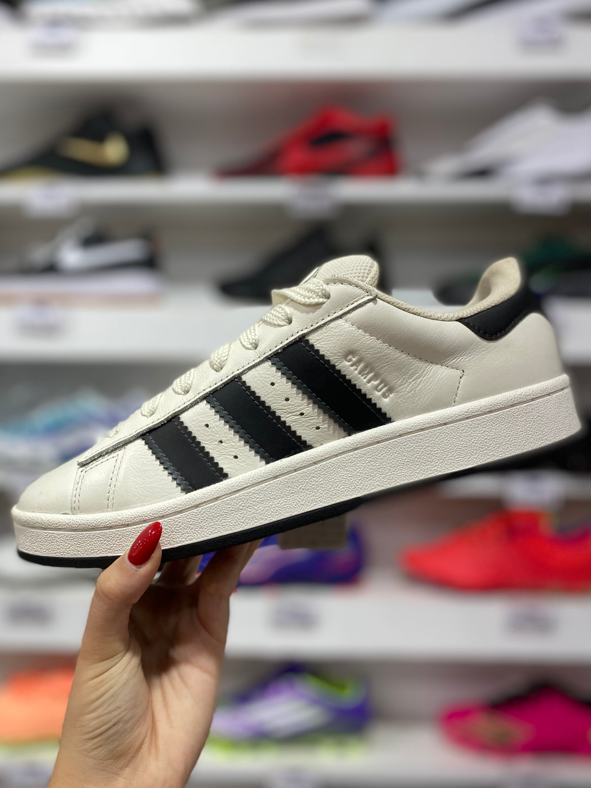 Adidas Campus 00s