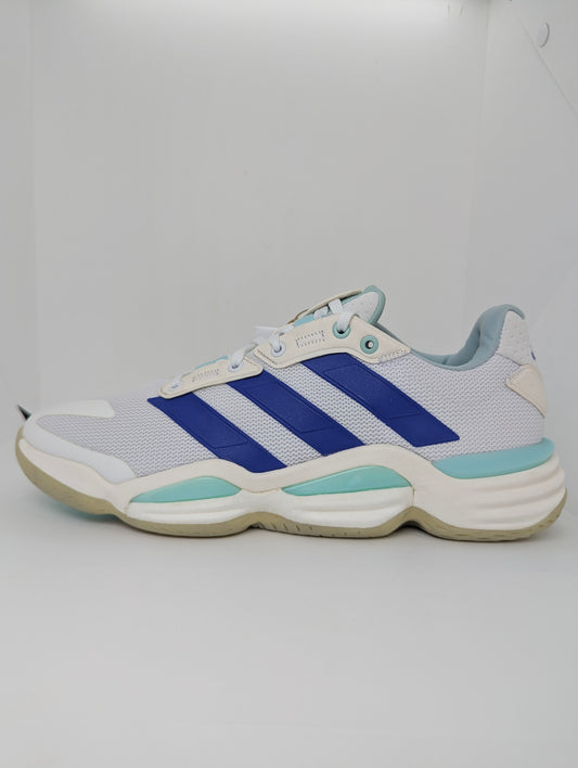 Adidas Stabil 16
