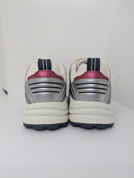 Tommy Jeans "ARCHIVE RETRO RUNNER"
