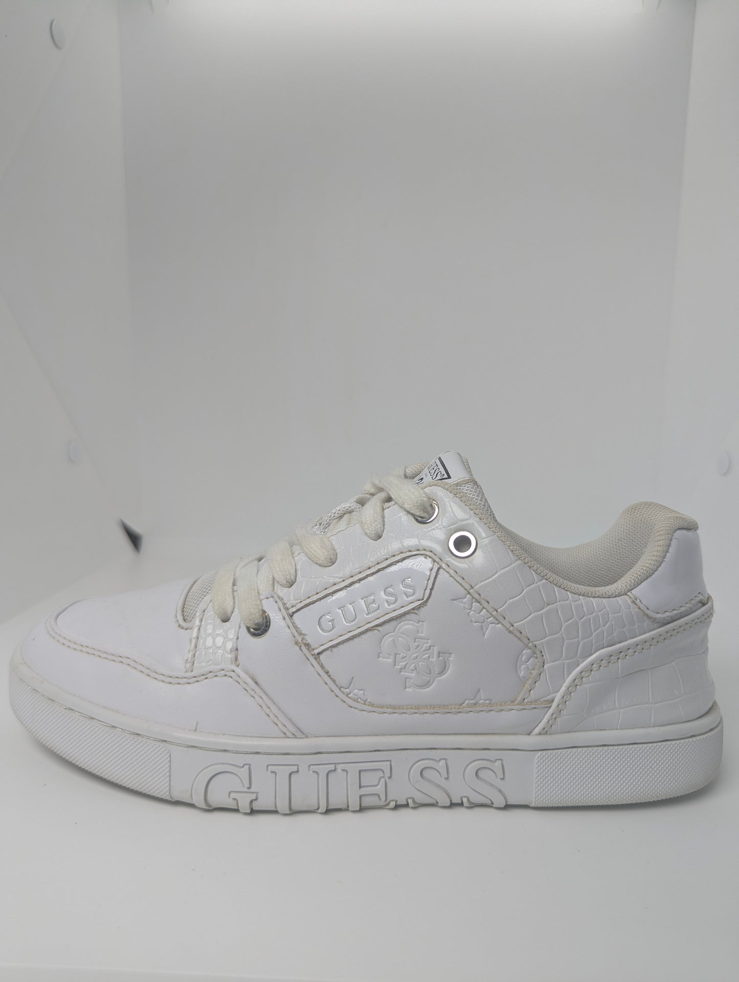 Guess Julien2