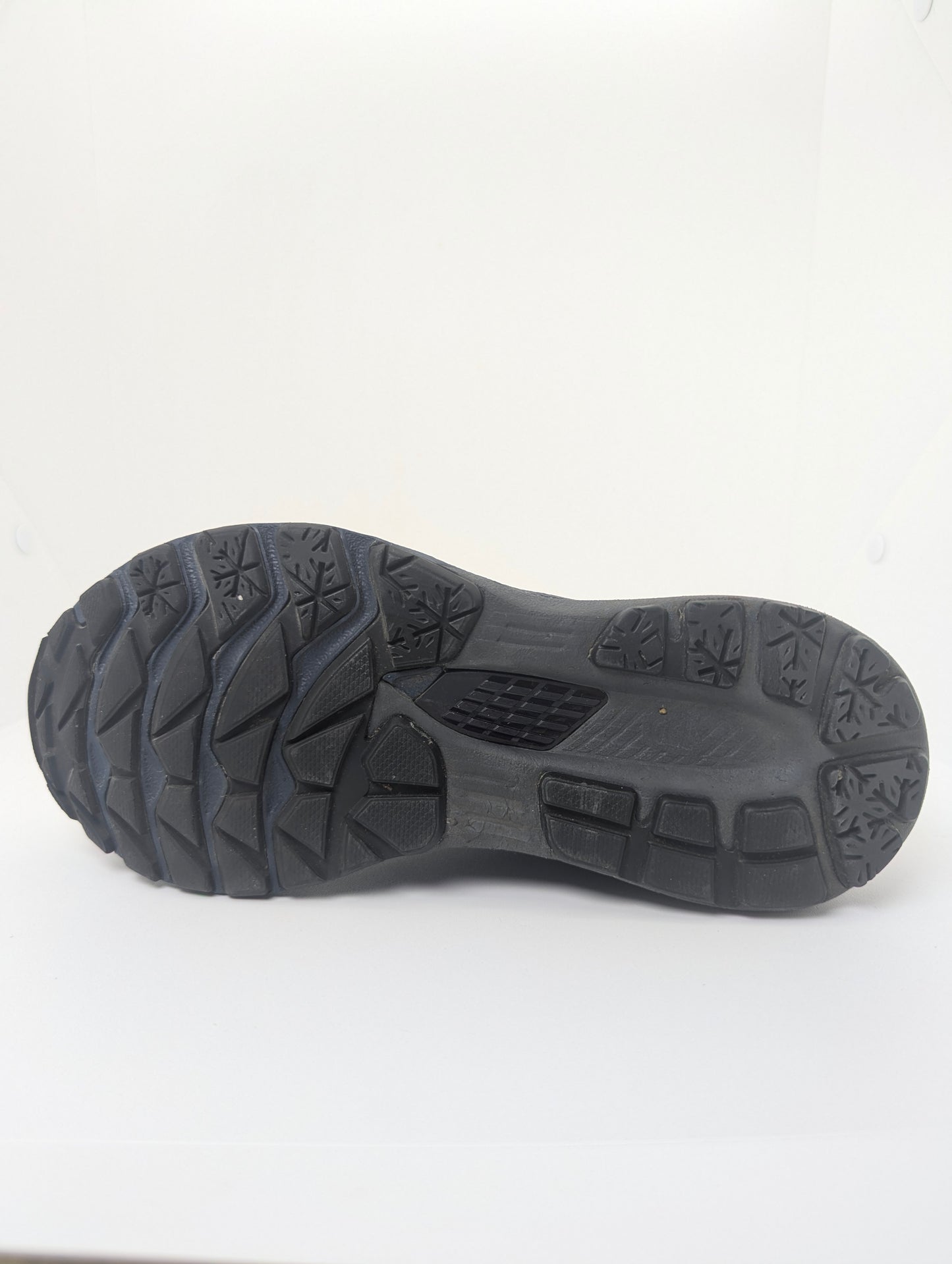 ASICS Kayano 28 AWL