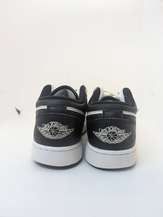 Jordan 1  One