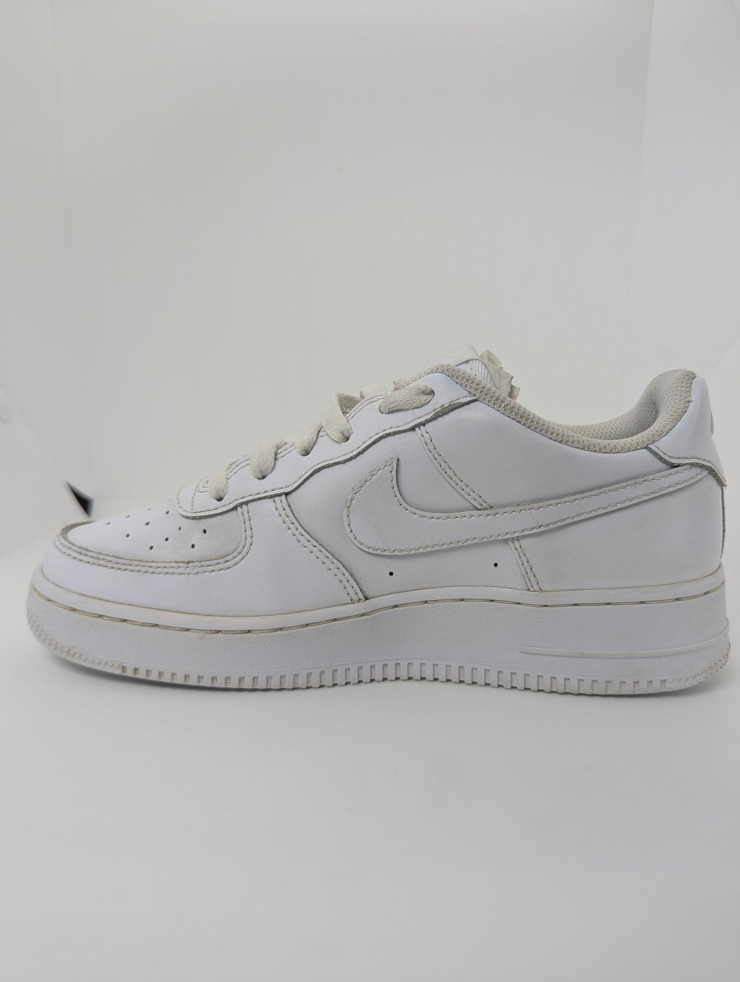 Nike Air Force 1 'Triple White'